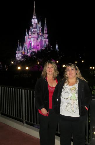 1 Picture disneyworld me and lindsey